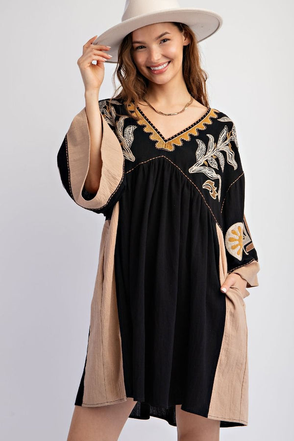 2501-044 Embroidered Linen Woven Dress